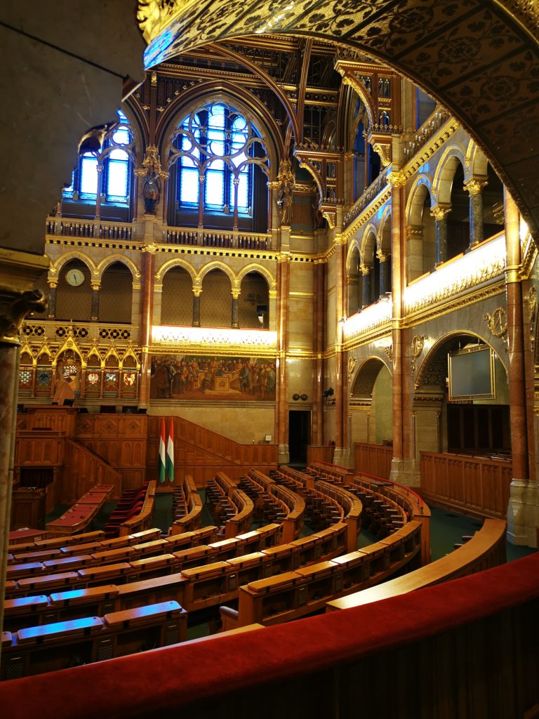 Stanze e interni del Parlamento di Budapest