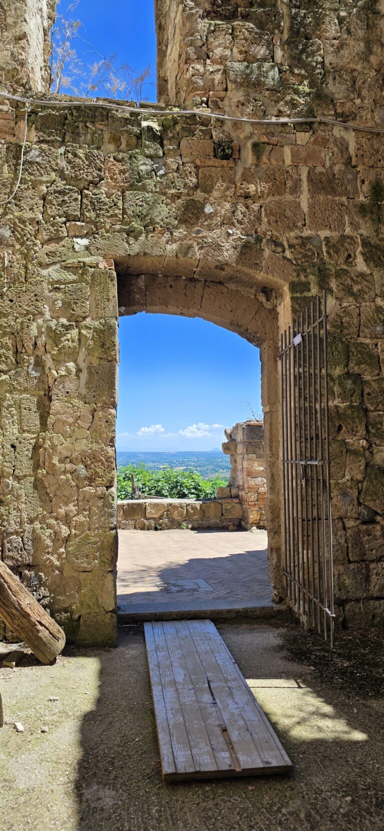 Vista dal borgo antico