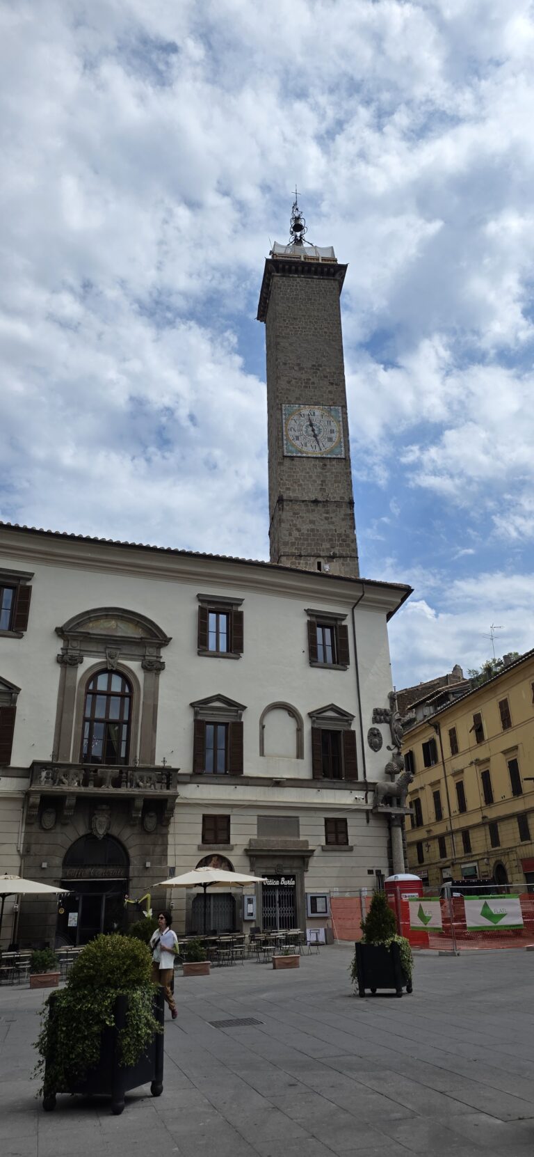 Piazza del Plebiscito e Palazzo dei Priori