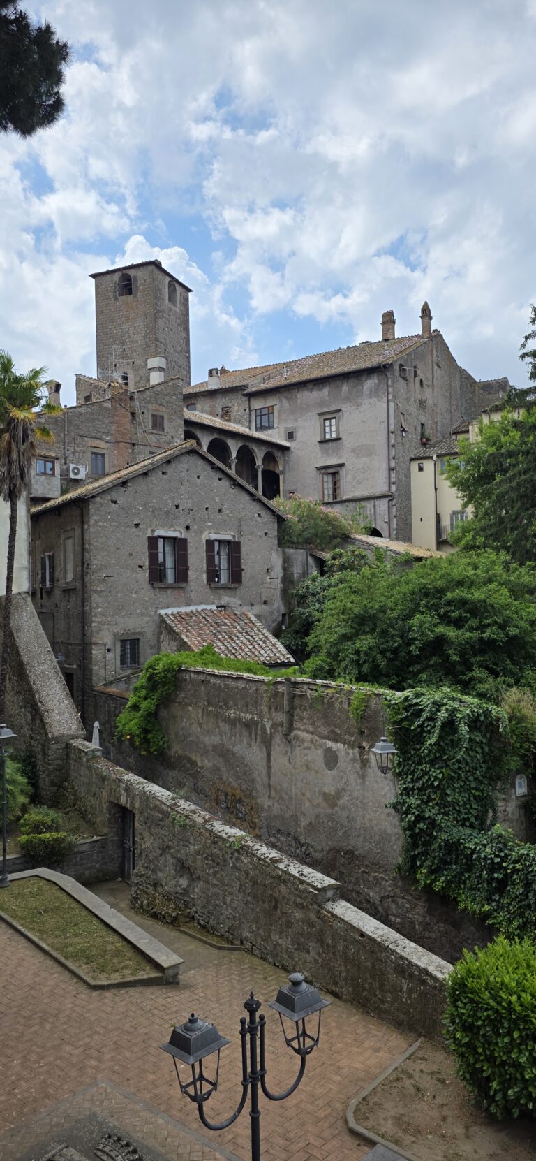 Vista dal Cortile del Palazzo dei Priori