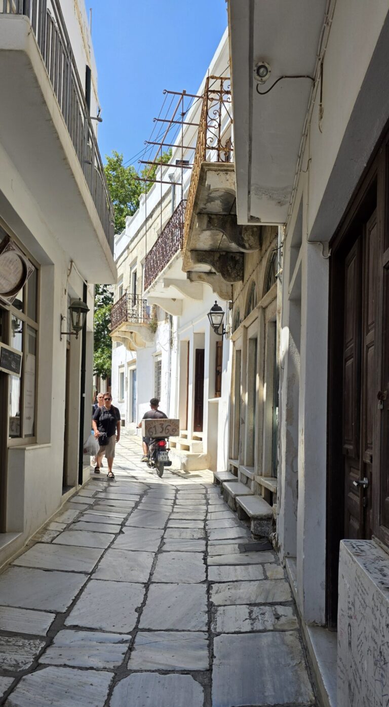 Apiranthos