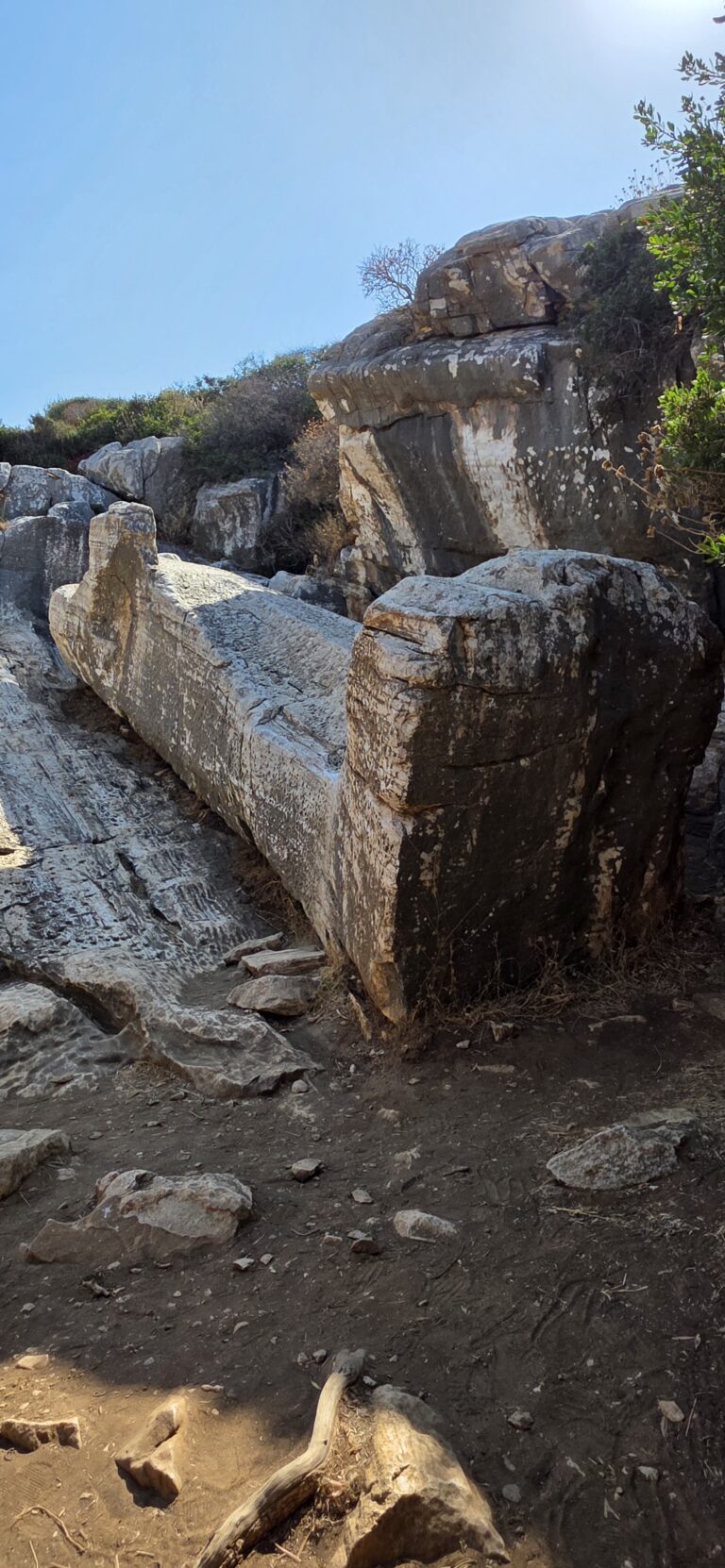 Statua di Kouros di Apollon